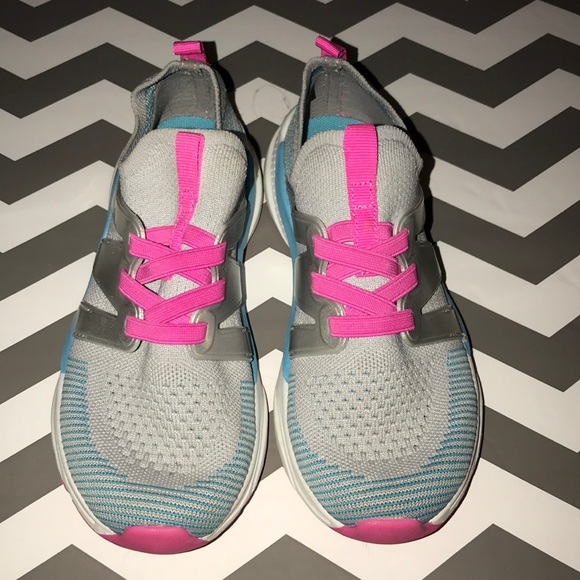 Athletic Works stretch sneakers - Picture 2 of 11